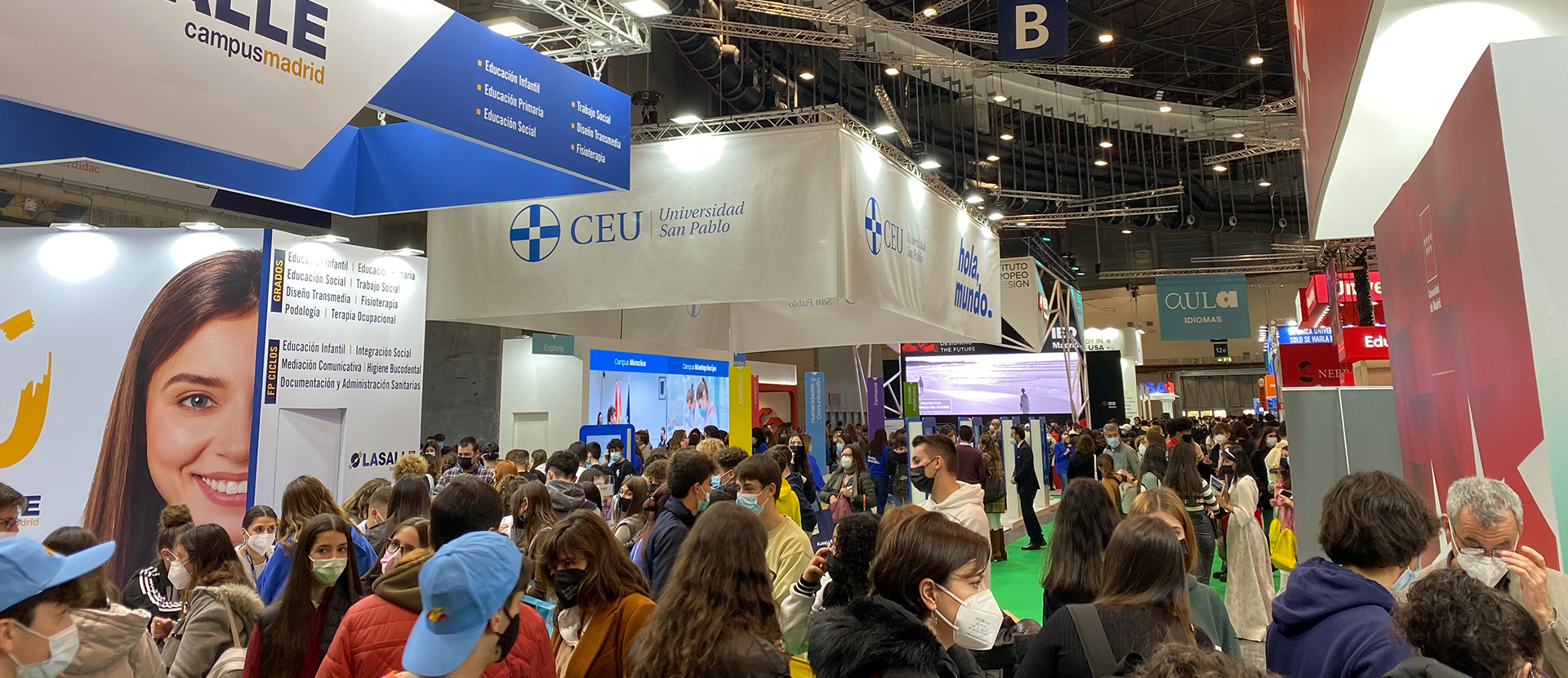 Las Universidades CEU triunfan en AULA con su nueva oferta educativa, el metaverso y El Orientadero